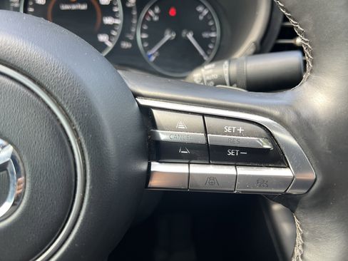 Used 2022 MAZDA MAZDA3 s image 26