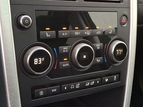 Used 2018 Land Rover Discovery Sport HSE image 13