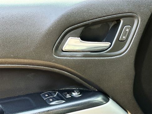 Used 2016 Chevrolet Colorado LT image 28