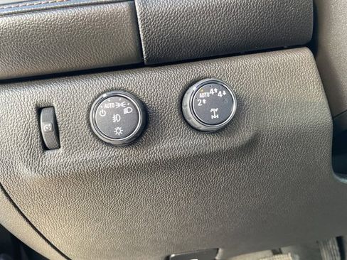 Used 2022 GMC Canyon AT4 w/ Trailering Package image 19