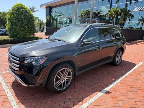 Certified 2024 Mercedes-Benz GLS 450 4MATIC image 4