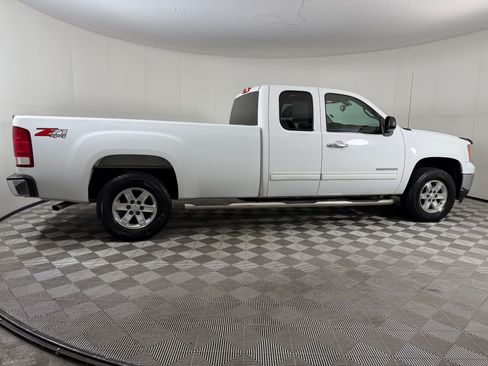 Used 2010 GMC Sierra 1500 SLE w/ Power Pack Plus AWD/4WD image 8