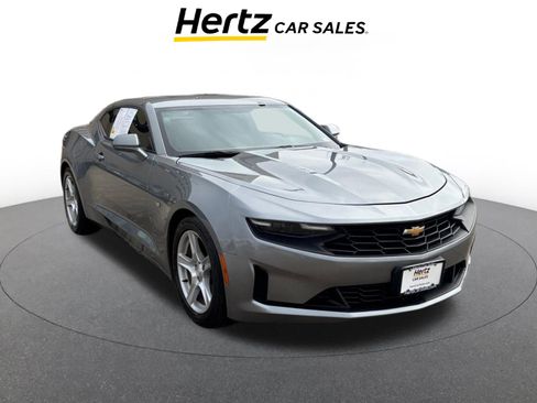Used 2023 Chevrolet Camaro LT image 1