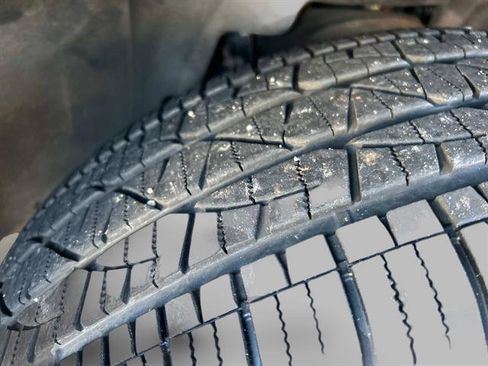 Used 2017 Cadillac Escalade ESV Luxury image 21