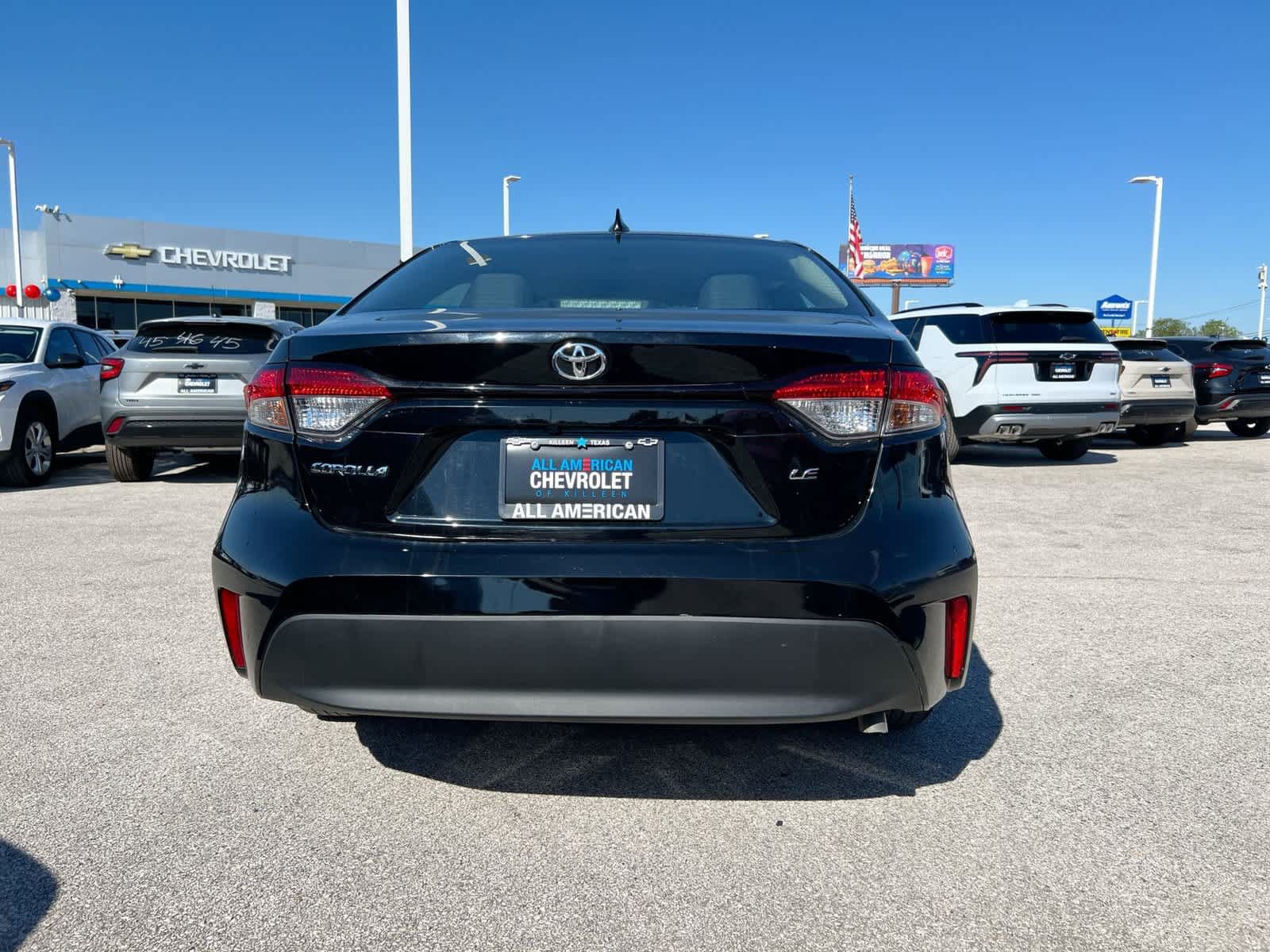 Used 2023 Toyota Corolla LE FWD image 8
