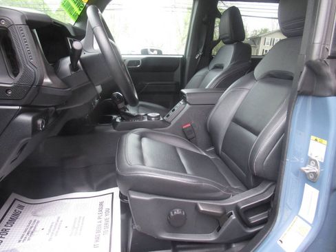 Used 2025 Ford Bronco Badlands AWD/4WD image 17