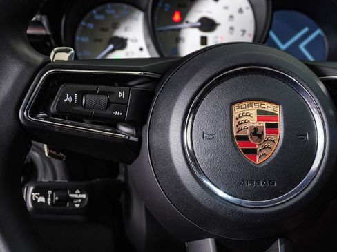 Certified 2026 Porsche Macan AWD/4WD image 20
