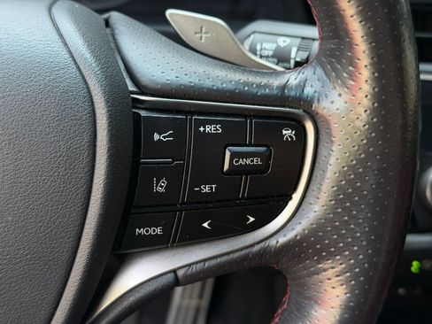 Certified 2022 Lexus ES 350 F Sport w/ Accessory Package FWD image 17