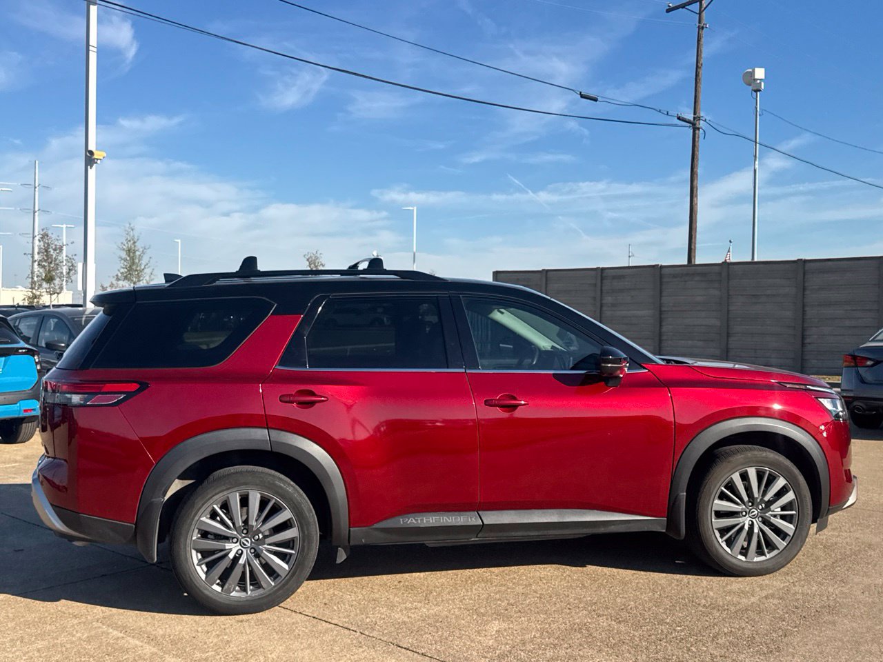 Certified 2024 Nissan Pathfinder SL w/ SL Premium Package FWD image 29