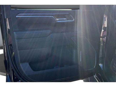 Used 2024 Chevrolet Silverado 1500 LT Trail Boss AWD/4WD image 23