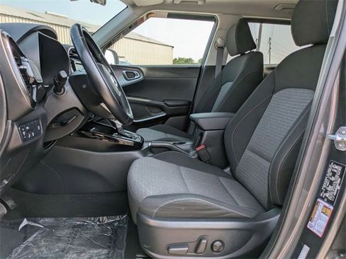 Used 2021 Kia Soul EX image 6