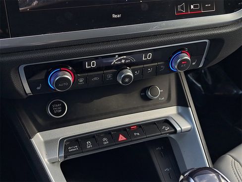 Certified 2023 Audi Q3 2.0T Premium w/ Convenience Package image 14