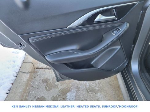 Used 2018 INFINITI QX30 Premium w/ Cargo Package image 42