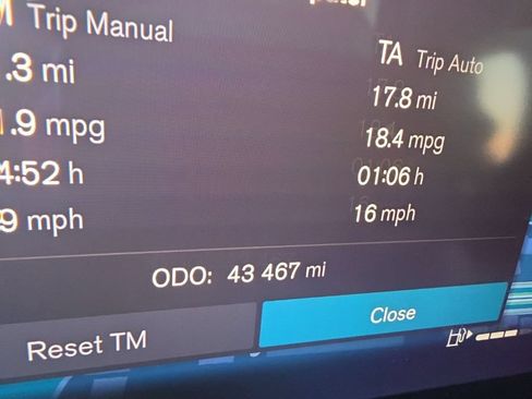 Used 2023 Volvo XC40 B5 Ultimate w/ Protection Package Premier AWD/4WD image 10