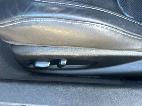 Used 2021 Chevrolet Camaro LT image 13