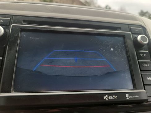 Used 2015 Toyota Tacoma PreRunner image 21