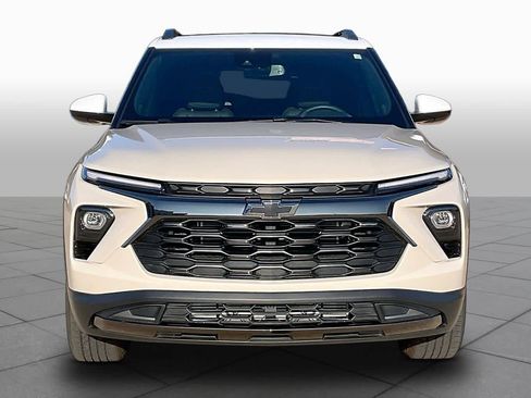 Used 2026 Chevrolet TrailBlazer ACTIV w/ Convenience Package FWD image 4