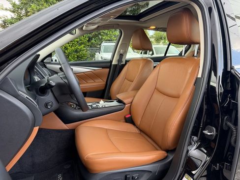 Used 2023 INFINITI Q50 Luxe w/ Cargo Package RWD image 9