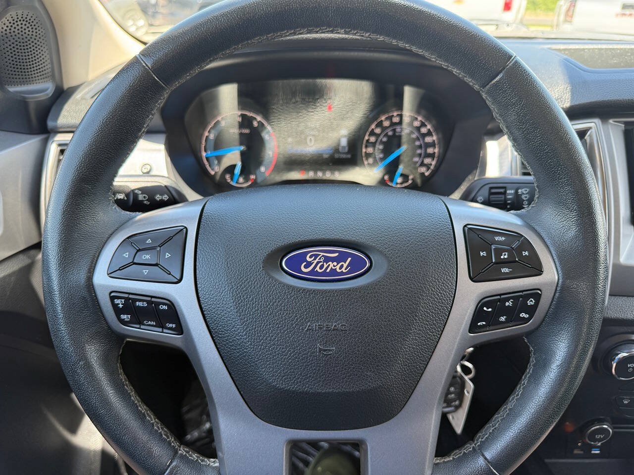 Used 2019 Ford Ranger XLT w/ Equipment Group 301A Mid AWD/4WD image 29
