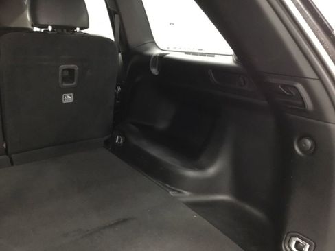 Used 2023 Jeep Grand Cherokee Altitude image 18