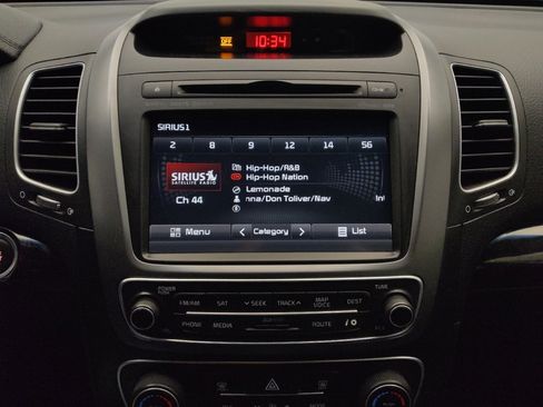 Used 2014 Kia Sorento SX image 25