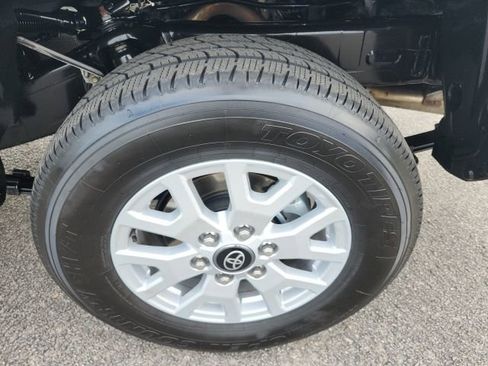 Certified 2025 Toyota Tacoma SR image 6