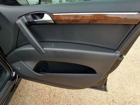 Used 2015 Audi Q7 3.0T Premium Plus w/ Premium Plus Package image 28