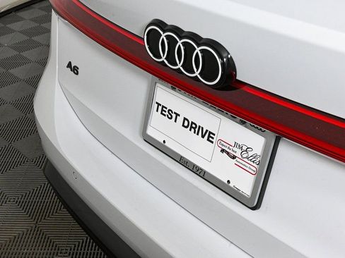 New 2025 Audi A6 e-tron Premium image 36