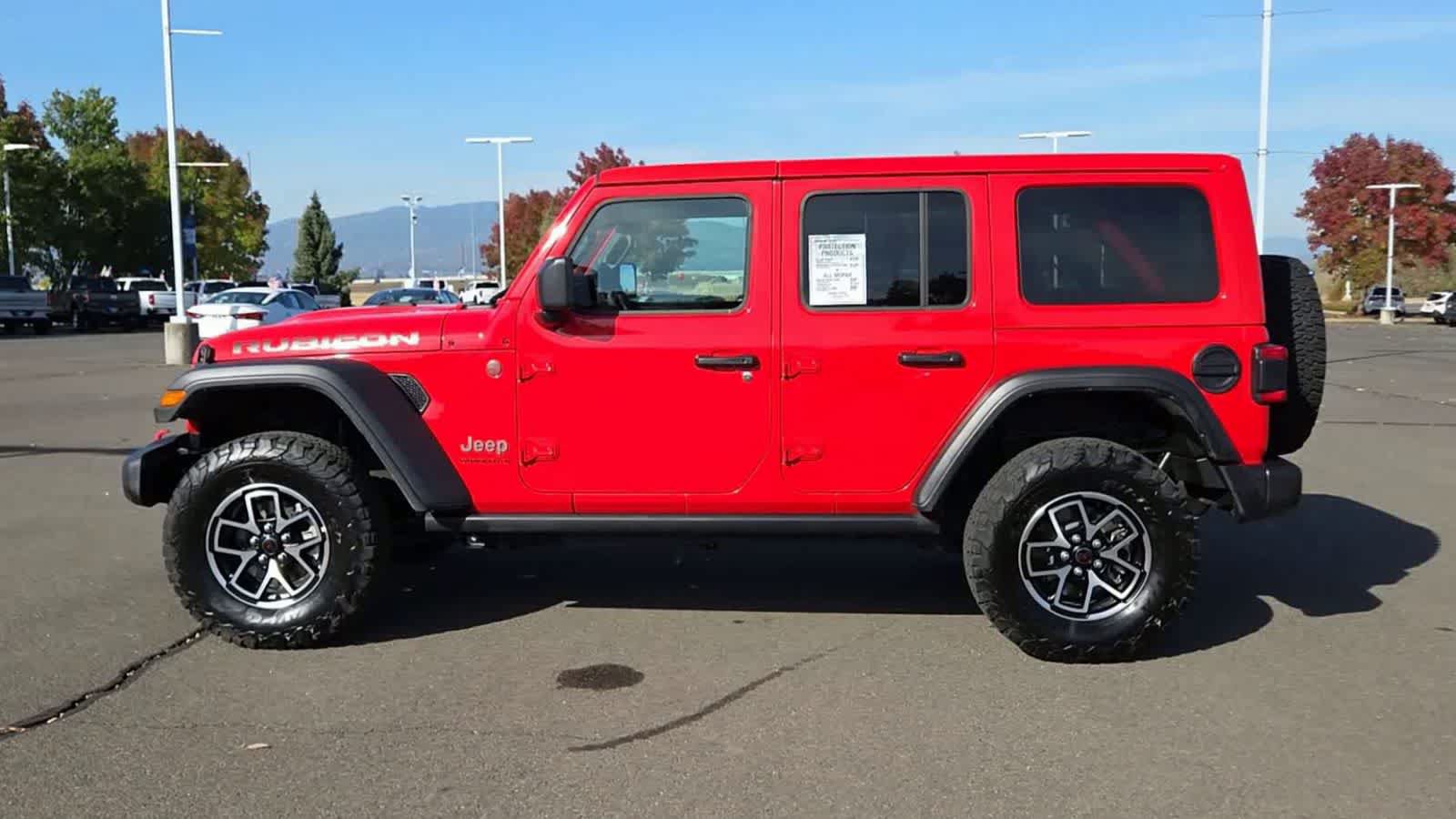 Certified 2025 Jeep Wrangler Unlimited Rubicon AWD/4WD image 5