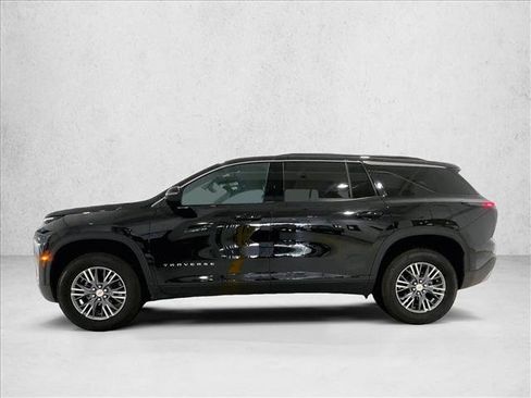 Used 2026 Chevrolet Traverse LT FWD image 6