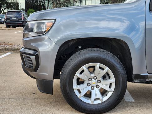 Used 2022 Chevrolet Colorado LT w/ Fleet Safety Package image 8