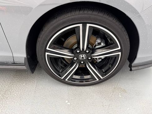 Used 2025 Honda Accord Sport image 14