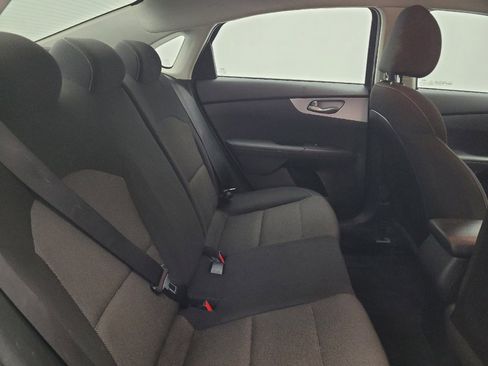 Used 2022 Kia Forte LXS w/ LXS Technology Package FWD image 19