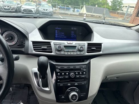 Used 2012 Honda Odyssey EX-L image 18
