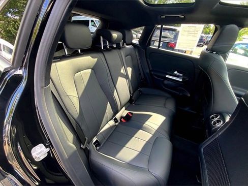 Used 2025 Mercedes-Benz GLA 250 4MATIC image 16