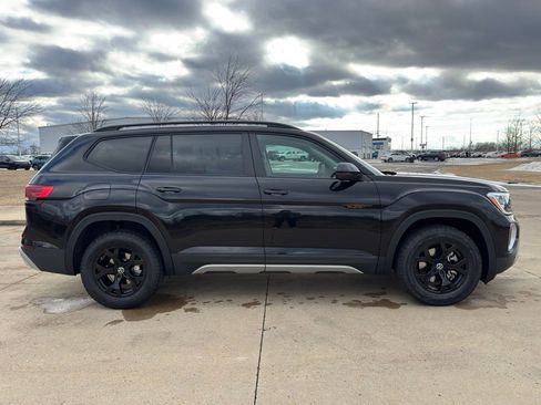 New 2026 Volkswagen Atlas Peak Edition AWD/4WD image 8