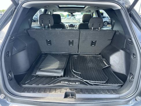 Certified 2019 Chevrolet Equinox LT w/ Sun & Navigation Package FWD image 9