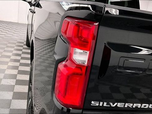 Used 2025 Chevrolet Silverado 1500 RST AWD/4WD image 35