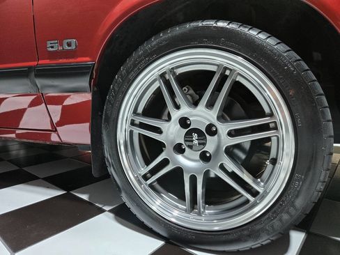 Used 1990 Ford Mustang LX image 23