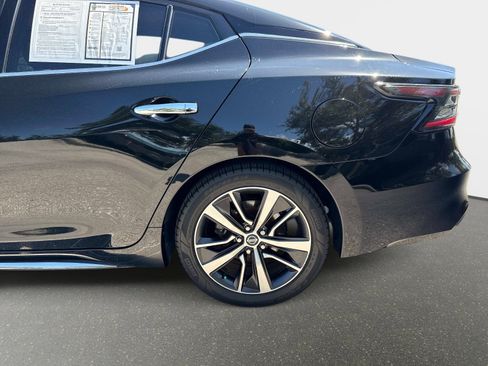 Used 2019 Nissan Maxima 3.5 S w/ Floor Mat Group FWD image 9