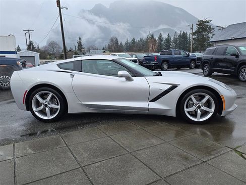 Used 2014 Chevrolet Corvette Stingray Coupe w/ 2LT Preferred Equipment Group image 5