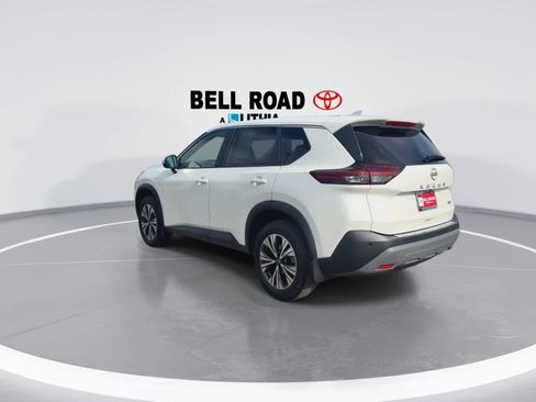 Used 2023 Nissan Rogue SV image 6
