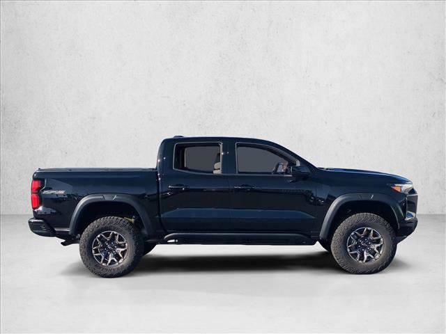 Used 2024 Chevrolet Colorado ZR2 w/ Technology Package AWD/4WD image 4