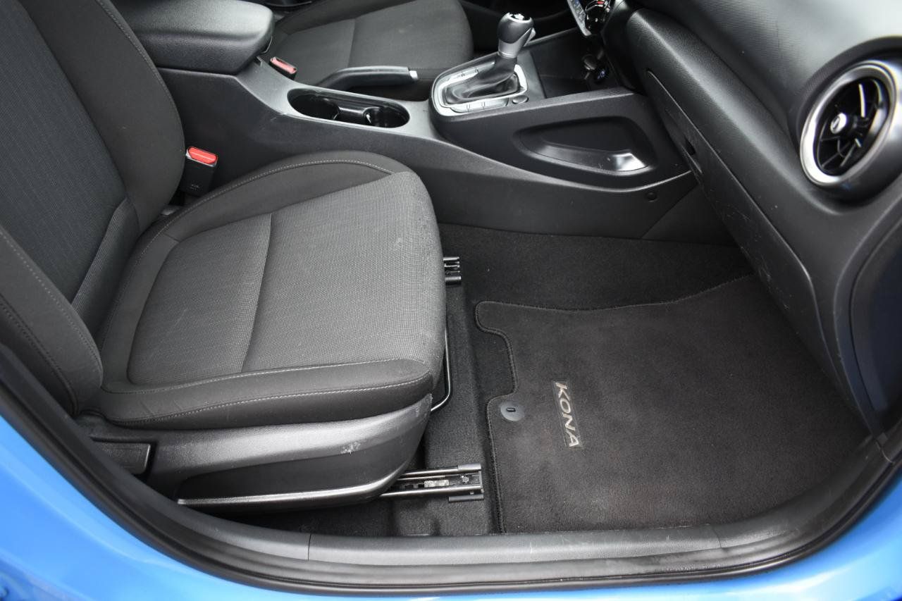 Used 2022 Hyundai Kona SEL w/ Cargo Package FWD image 28