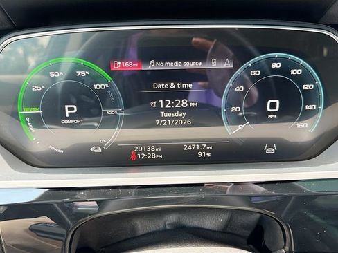 Used 2024 Audi Q8 e-tron Premium Plus w/ Premium Plus Package AWD/4WD image 39