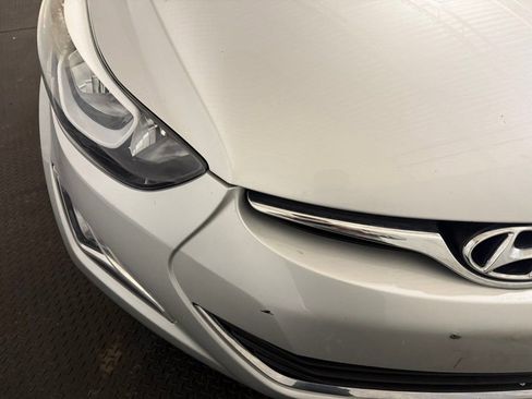 Used 2015 Hyundai Elantra SE w/ Option Group 02 image 4