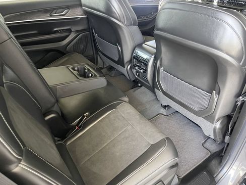 New 2026 Jeep Grand Cherokee L 4WD image 21