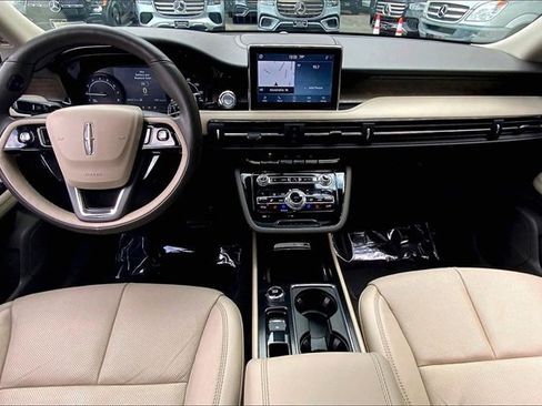 Used 2020 Lincoln Corsair Reserve w/ Elements Package image 12