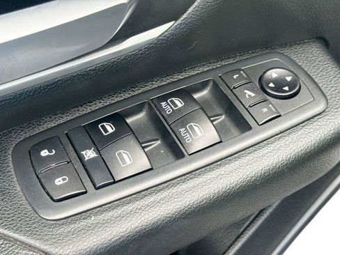 Used 2020 RAM 1500 Big Horn RWD image 15