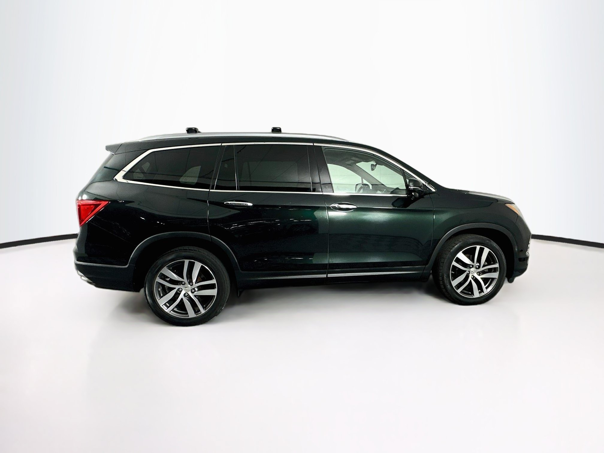 Used 2018 Honda Pilot Touring image 10